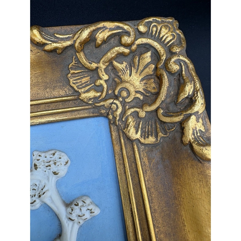 Vintage 1960 Bisque Porcelain 3D Wall Plates -Courting Couple-Ornate Gold Frames - Picture 14 of 16